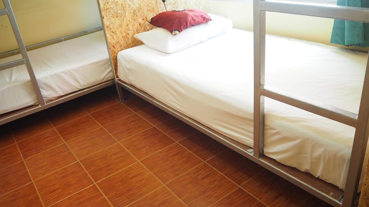 Chaokoh Phi Phi Hostel Phi Phi Don Exterior foto