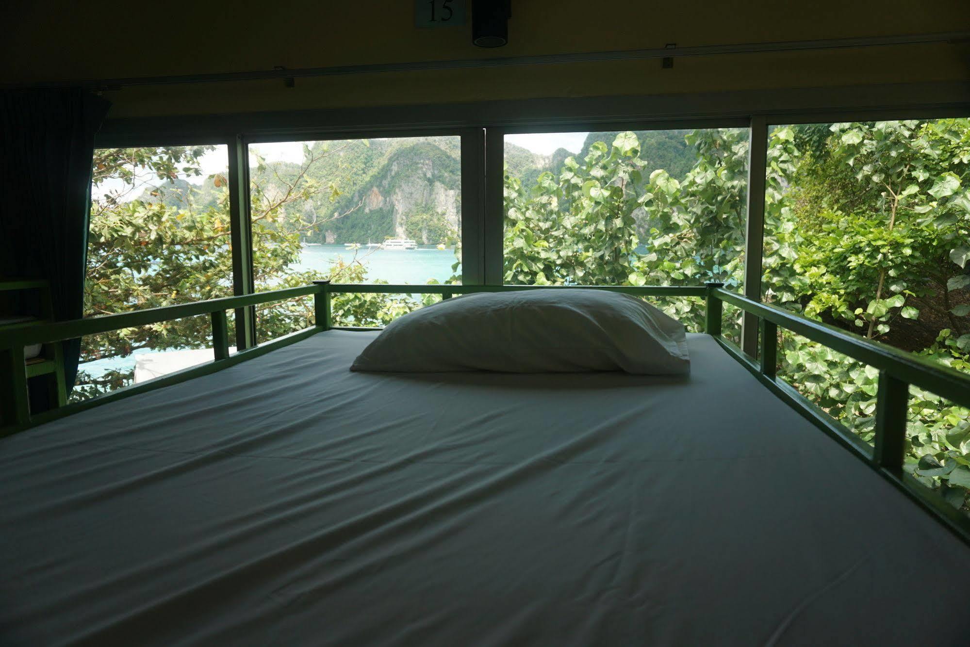 Chaokoh Phi Phi Hostel Phi Phi Don Exterior foto